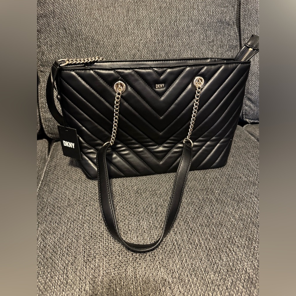 DKNY Bag in Black Leather NWT